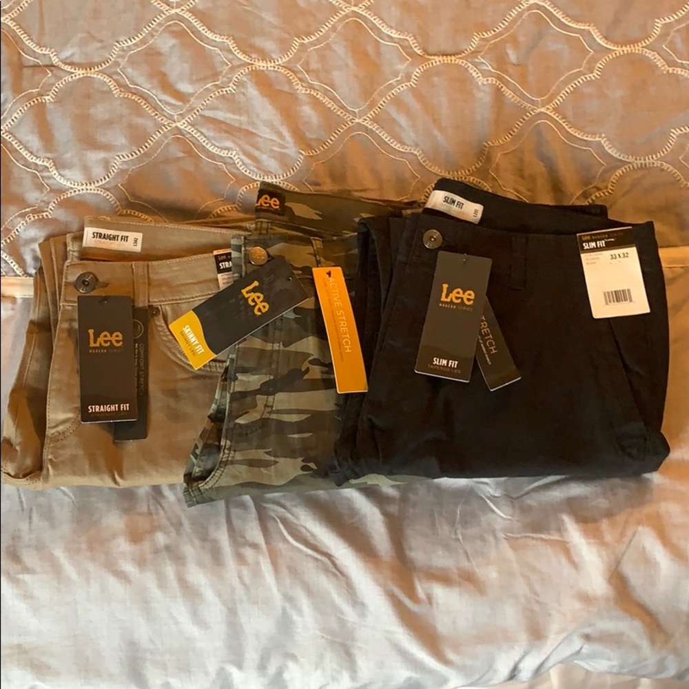 NWT men’s bundle of pants.